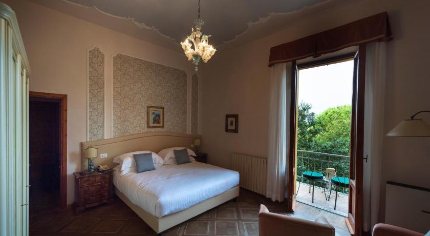 Villa Scacciapensieri Boutique Hotel