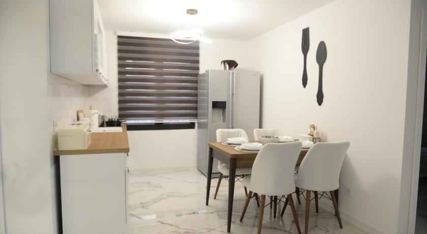 ベオグラード Excellent Time 5つ星 シングルルーム スイート