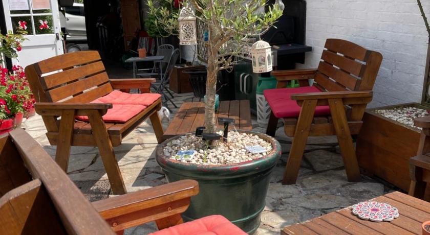 Red Lion Inn photo