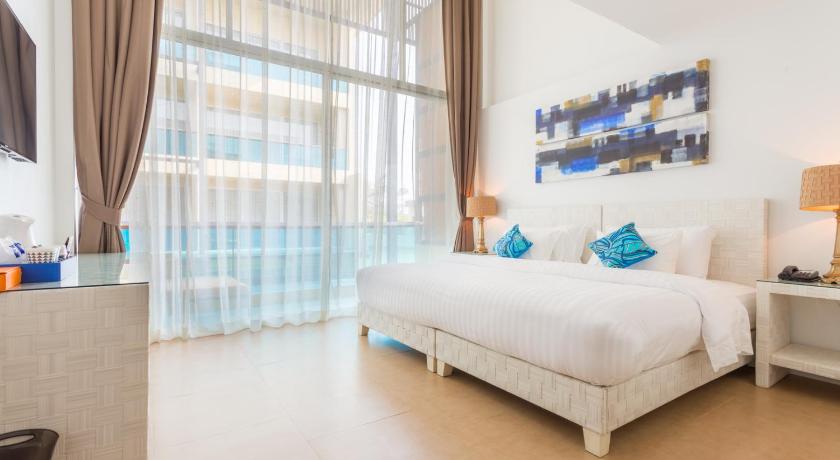 촌부리 Beach Walk Boutique Resort 3星级 酒店 套房