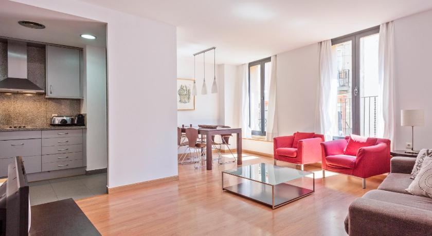 Habitat Apartments Carders — Hotel in Barcelona