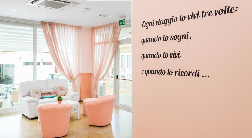 Viva Beach Hotel photo