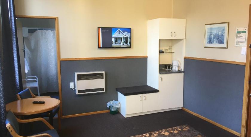 Image of Standard Room - Sleeps 4 0