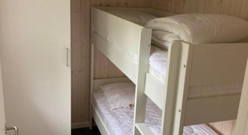 Image of Four-Bedroom House 11