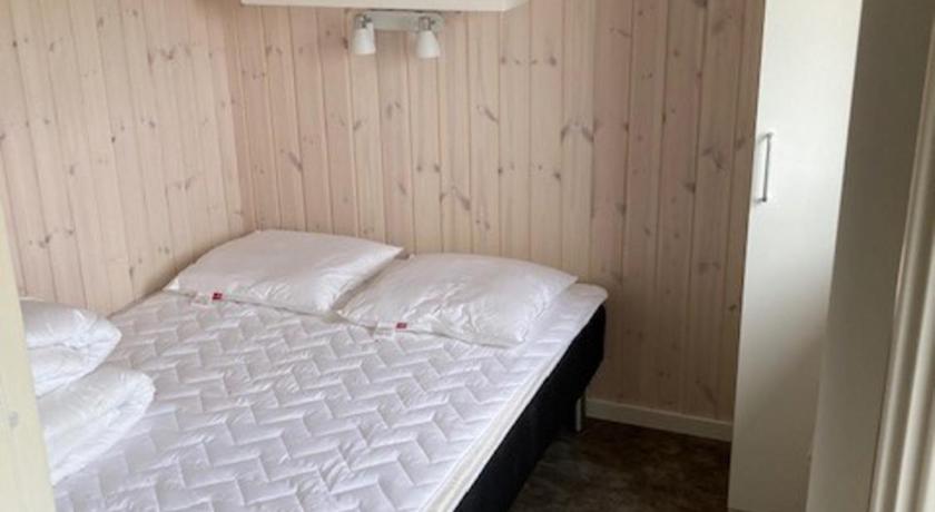 Image of Four-Bedroom House 12