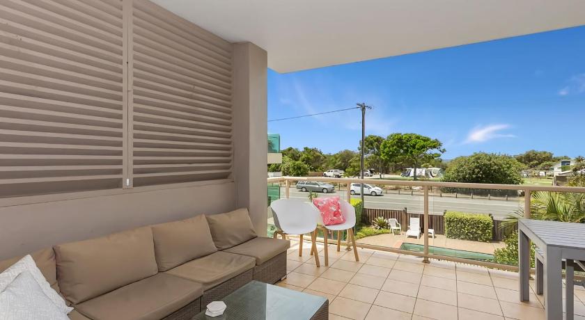 Beach Bliss Luxurious Apartment with Pool photo
