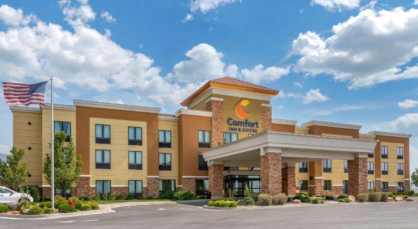 Comfort Inn & Suites Tooele-Salt Lake City photo