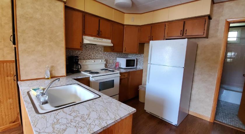 Poughkeepsie (NY) Red Ranch Inn 2-Star Accommodation pool