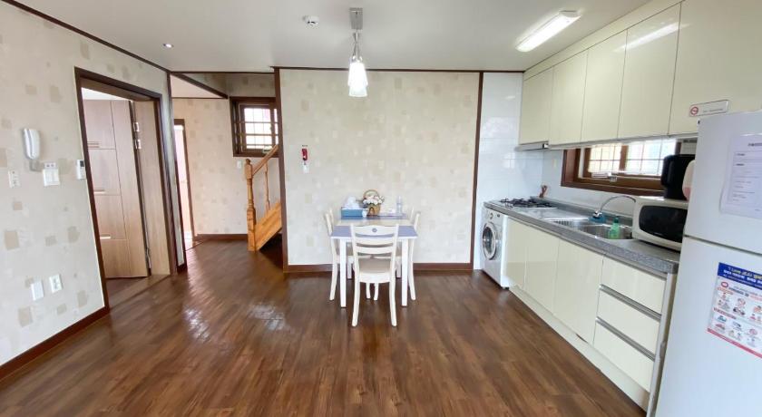 Jeju Jeju Time-Travel Pension 3-Star Accommodation exterior