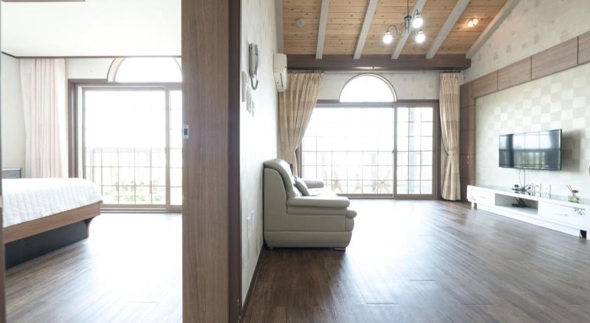 Jeju Jeju Time-Travel Pension 3-Star Accommodation pool