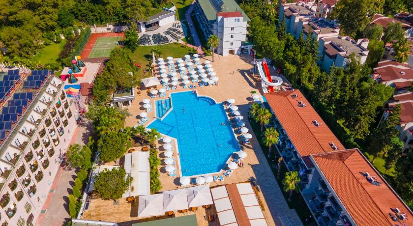 Armas Garden Hotel