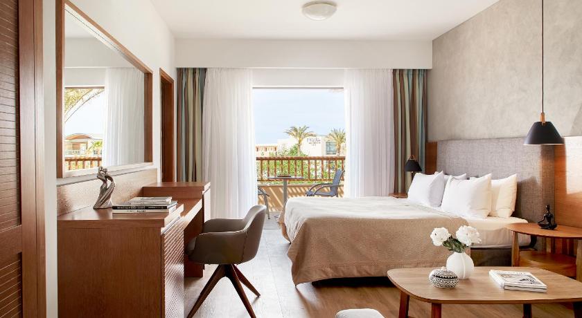 Minoa Palace Resort — Hotel in Crete Island