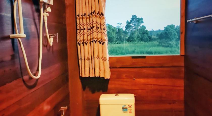 Sarada lagoon view cabana photo