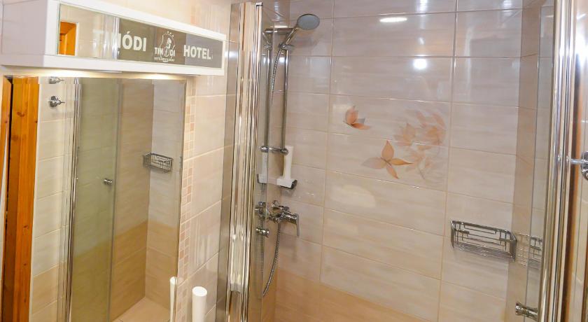 Image of Standard Twin Room 7