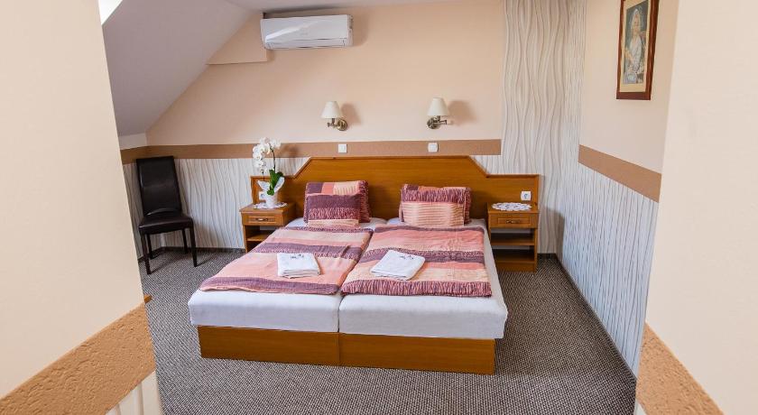 Image of Superior Queen Room 1