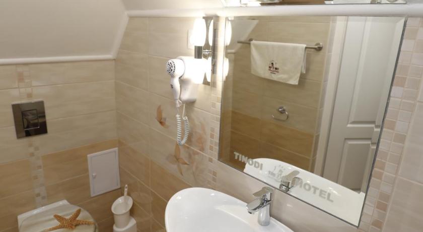Image of Deluxe Quadruple Room 5