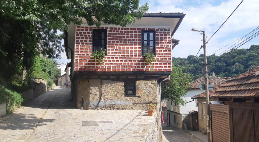 The Red Konak — Hotel in Veliko Tarnovo