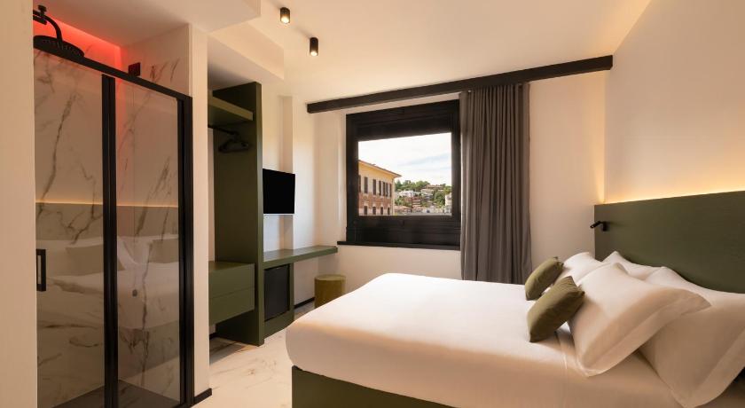 The City Hotel photo