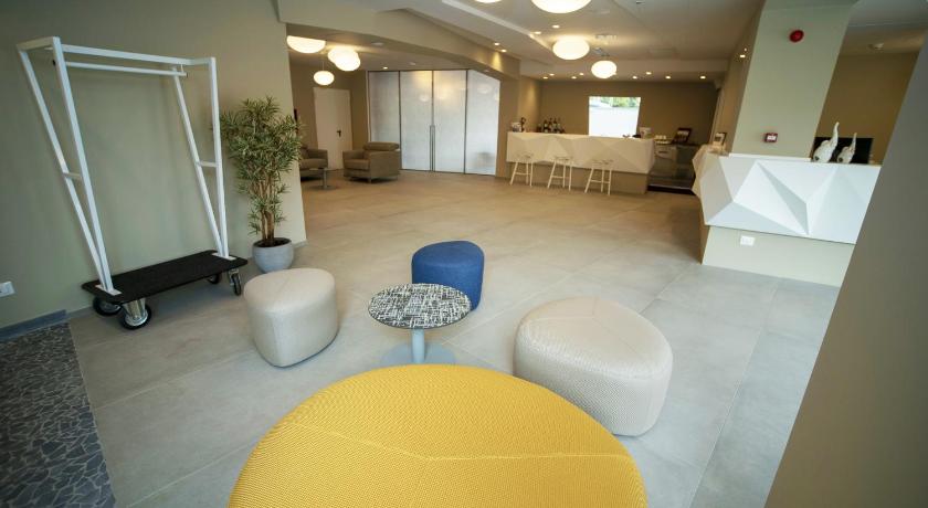 Aci Trezza Hotel Malavoglia 4-Star Hotel pool