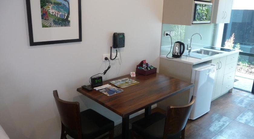 Image of Executive Studio 12