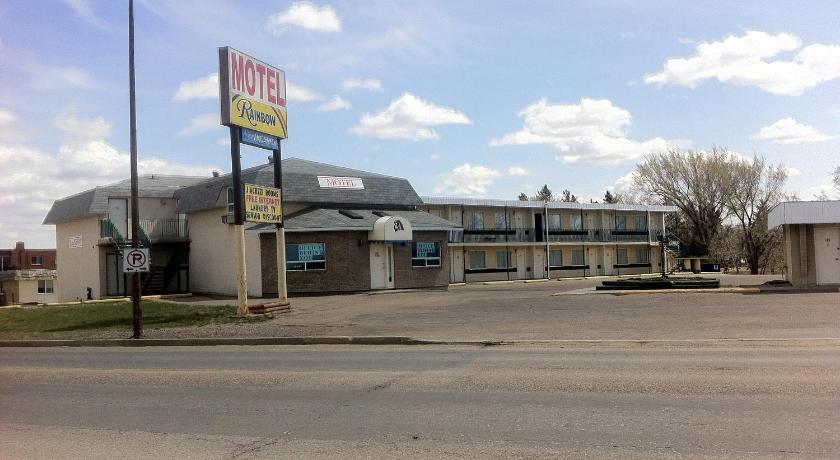 Rainbow Motel — Hotel in Swift Current (SK)