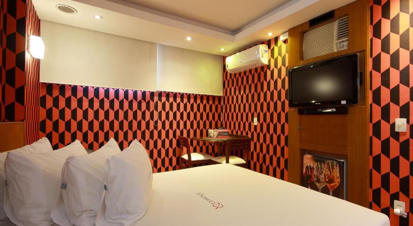LESSENCE MOTEL photo