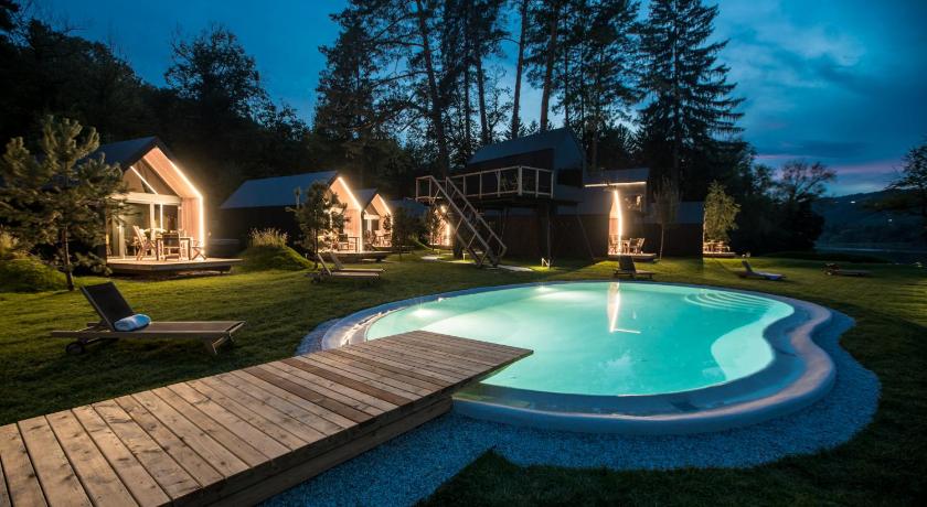 Luxury glamping Chocolate village