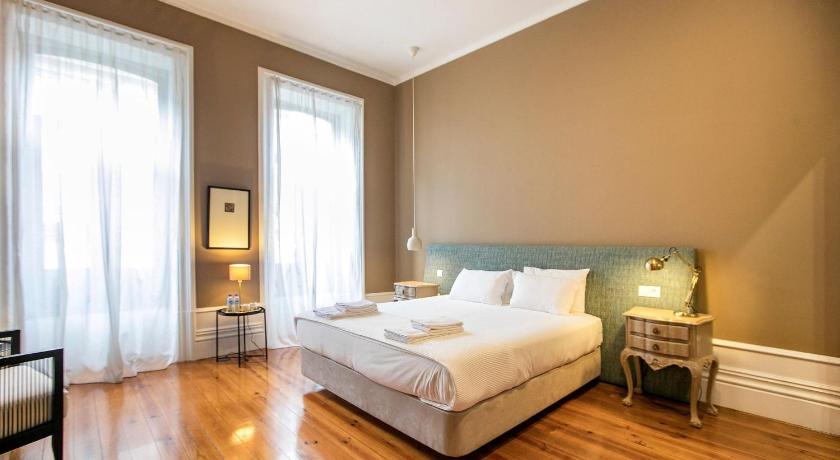Guesthouse Bonjardim Suites by LovelyStay — Hotel in Porto