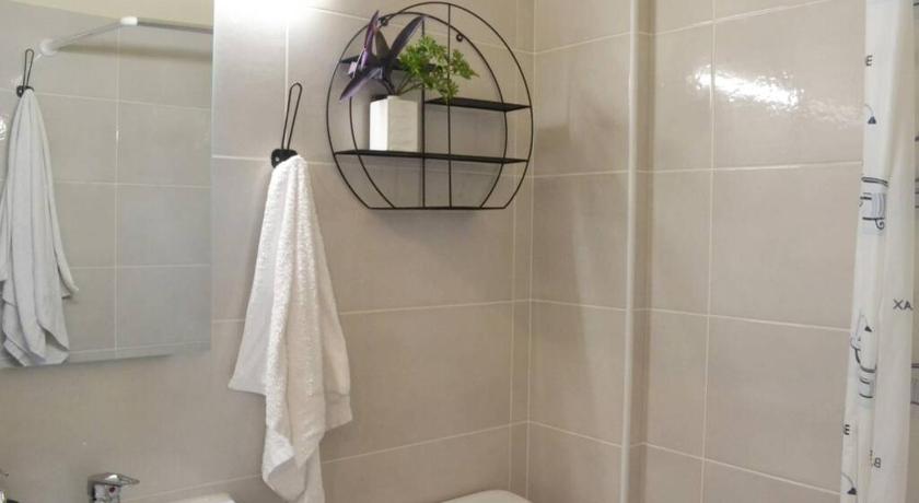 Anemone Cozy Apartment · Feel the urban experience photo