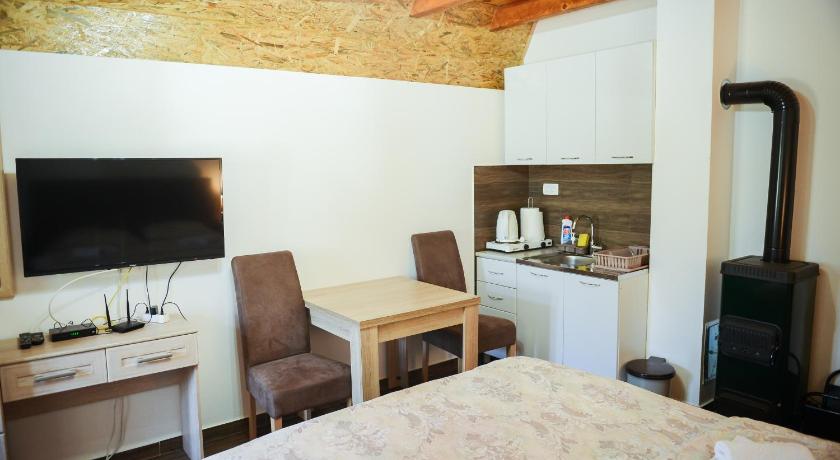 Image of Studio Apartment 4