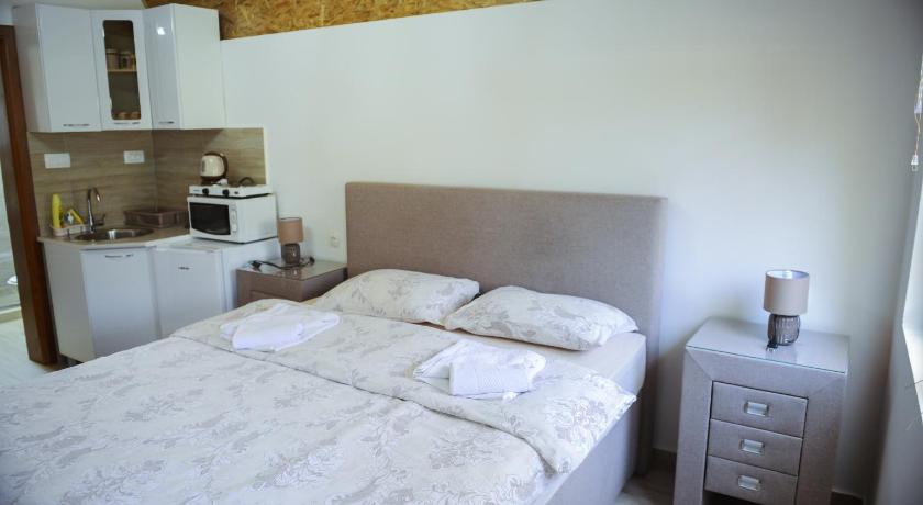 Image of Studio Apartment 5