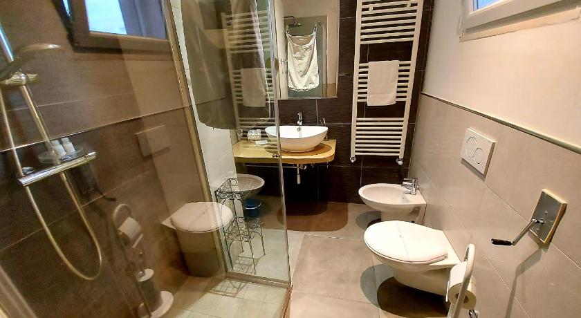 Image of Double or Twin Room with Balcony 10