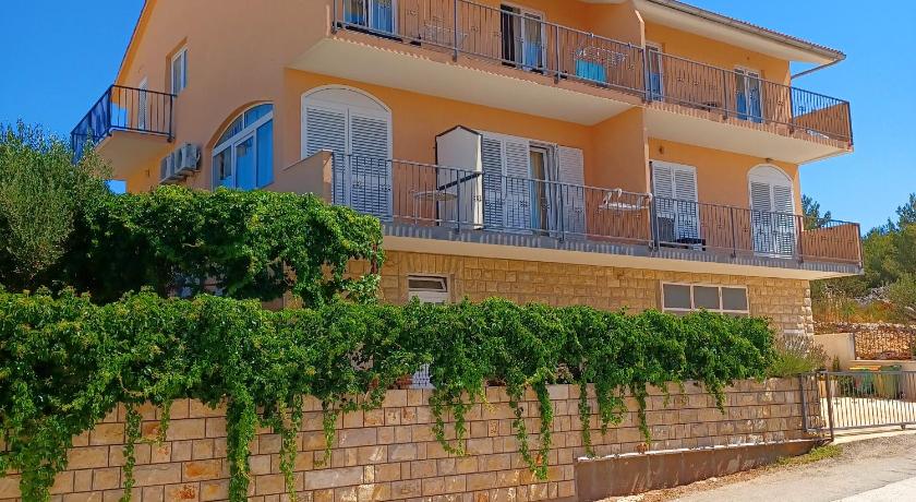 Apartment Matic Ograde