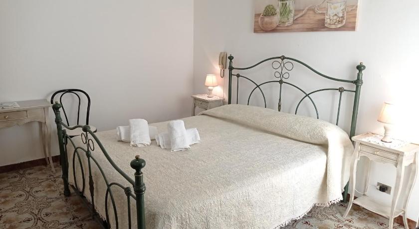 Hotel Agostino — Hotel in Otranto
