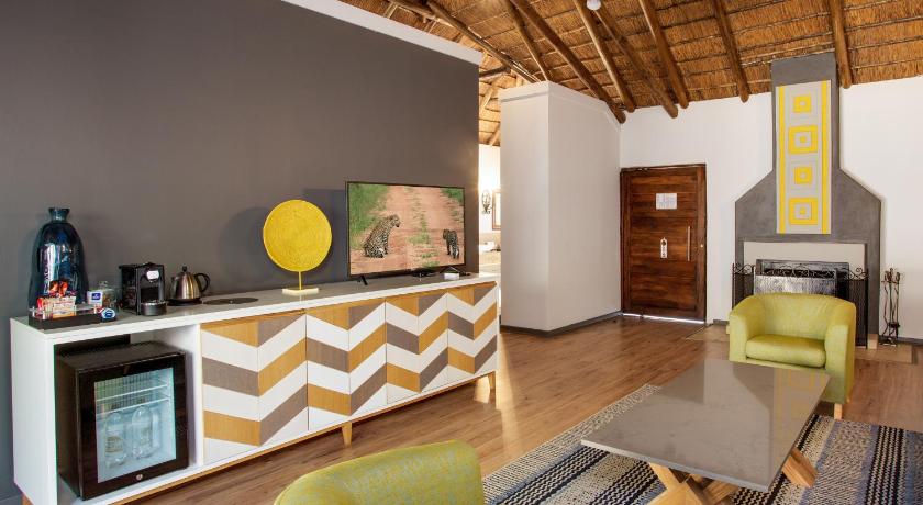 Image of Suite with Private Pool 6