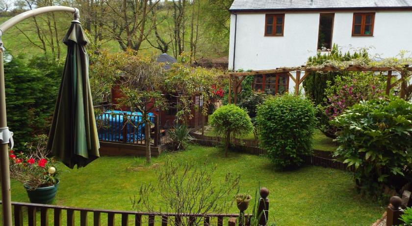 Woodpeckers Bed & Breakfast photo