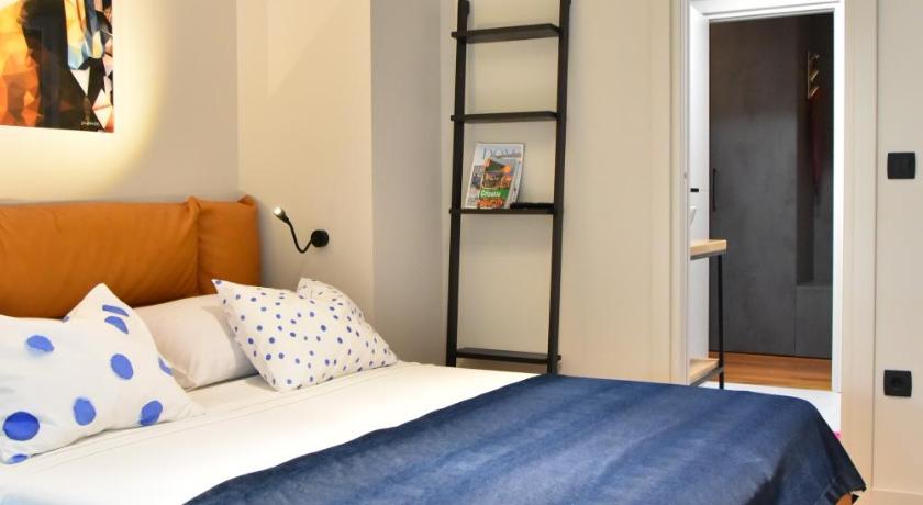 Lux Luna apartments & rooms Old town photo