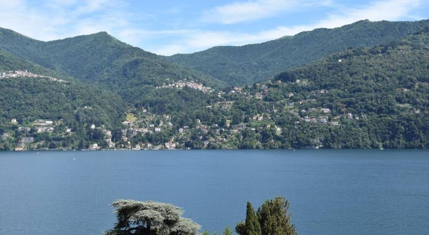 La Resilienza, apartment with view, Carate Urio