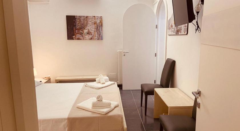Image of Superior Suite 10