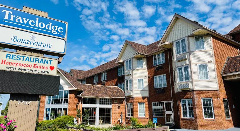 Travelodge by Wyndham Niagara Falls Lundys Lane — Hotel in Niagara Falls (ON)