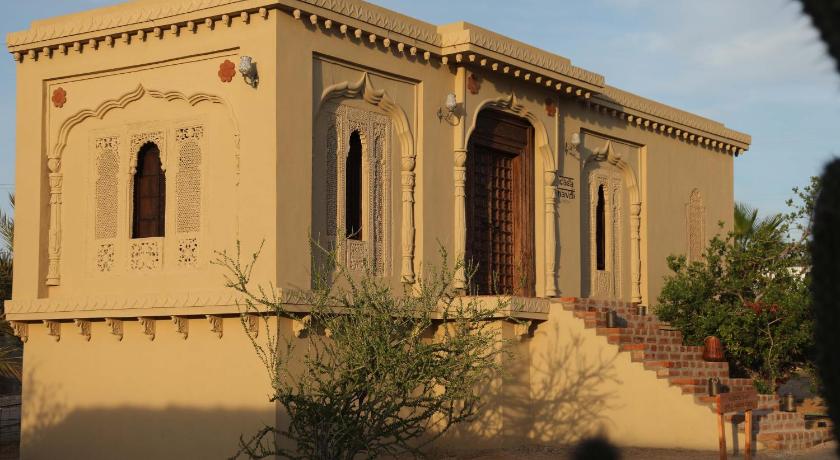 Nomada hotel — Hotel in El Sargento