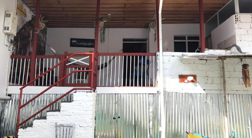 Hermosa Casa en el centro de Santa Rosa de Cabal, sobre via principal a 3 cuadras de la Plaza photo