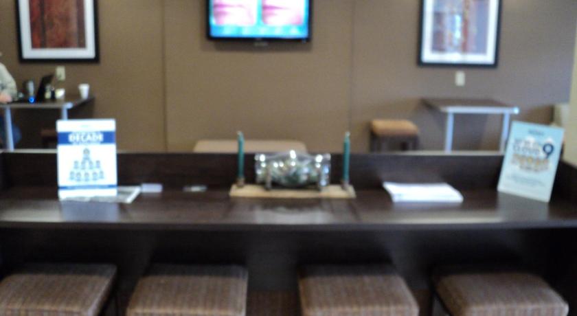 Microtel Inn & Suites by Wyndham Mansfield photo