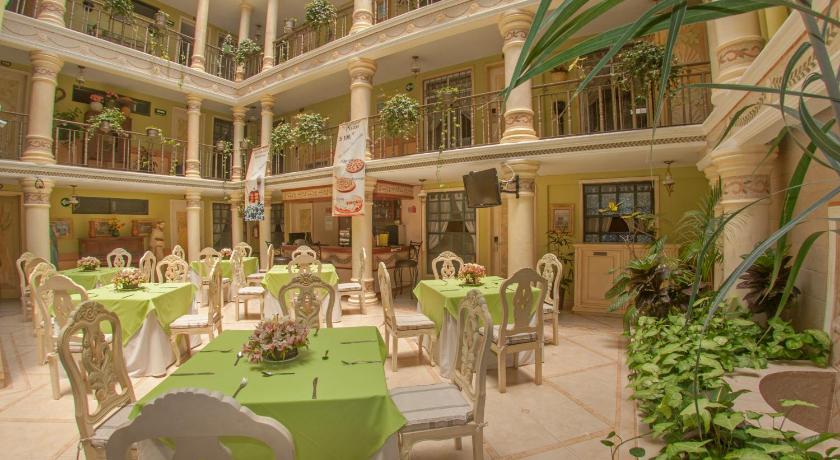 Villa las Margaritas Plaza Cristal