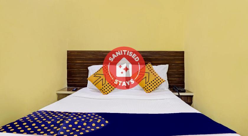 OYO HYD1589 Hotel Dhana Residency