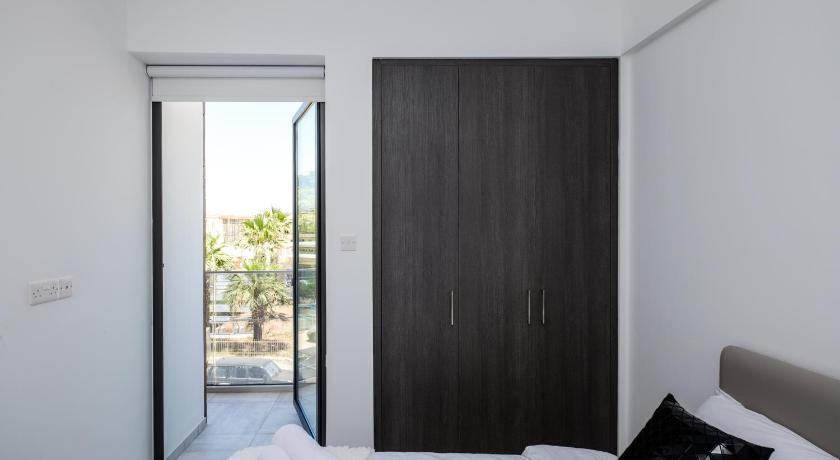 Solaar Apartments st Lazarous photo