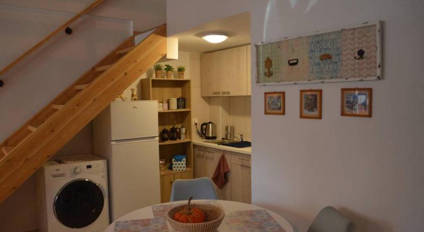 Evanthia apartment photo