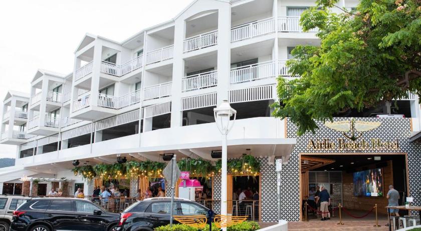 Airlie Beach Hotel