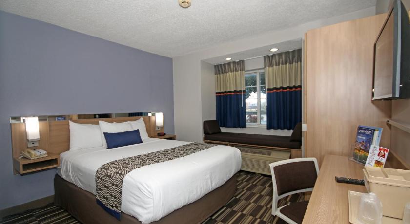 Microtel Inn & Suites by Wyndham Greensboro