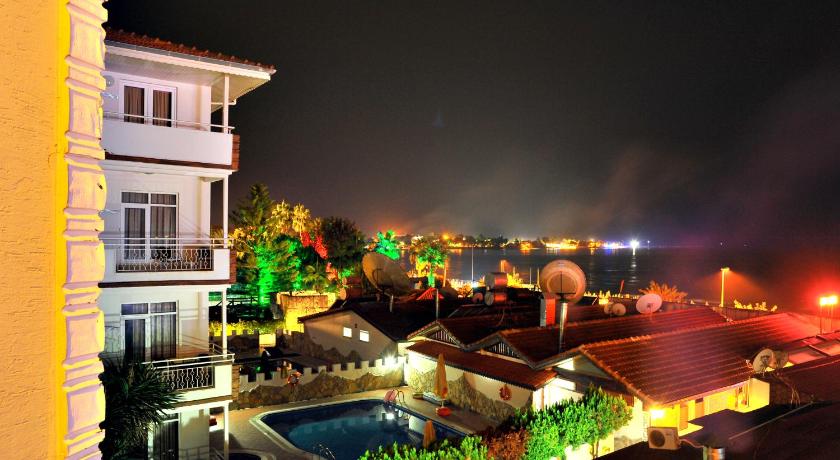 Sky Alremu Apart Hotel — Hotel in Manavgat